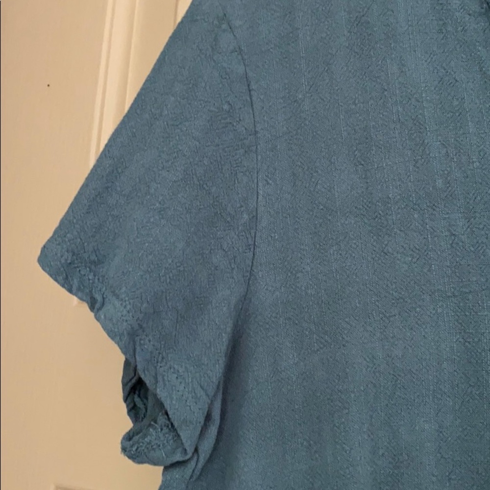 Crop Top - Picture 2 of 3